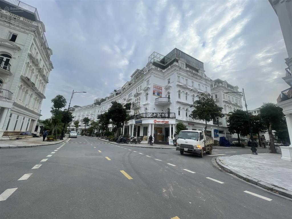 Chính chủ cho thuê căn góc ngã tư siêu vip kđt louis city, full nội thất văn phòng, có thang máy