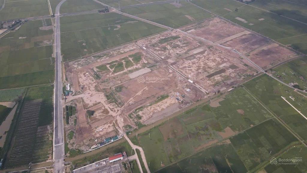 Chính chủ bán lô xưởng cụm công nghiệp telin diện tích 2700m2, giá nhỉnh 9tr/m2  0989 580 ***