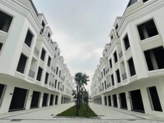 Duy nhất 1 căn liền kề phố đi bộ giá rẻ giật mình. sổ đỏ lâu dài