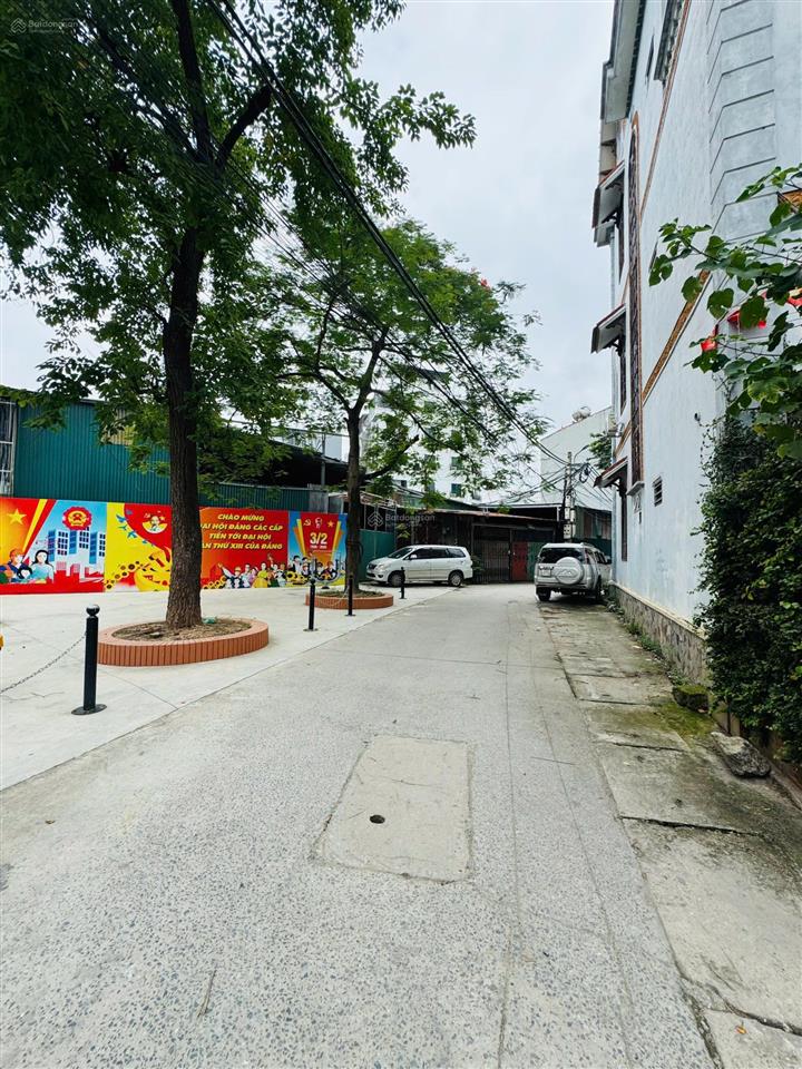 Tôi cần bán nhà mặt đường chính tây lai xá, hoài đức. oto đỗ cửa. giá 11 tỷ