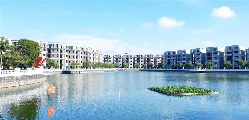 Bán căn biệt thự đơn lập ngay đầu hồi view hồ, phiên bản giới hạn siêu vip.