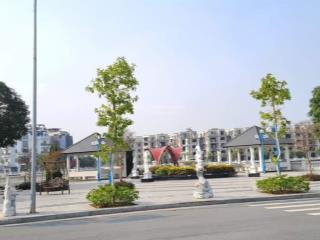 Chính chủ bán căn biệt thự đơn lập 2 mặt đường view hồ đẹp nhất khu đô thị