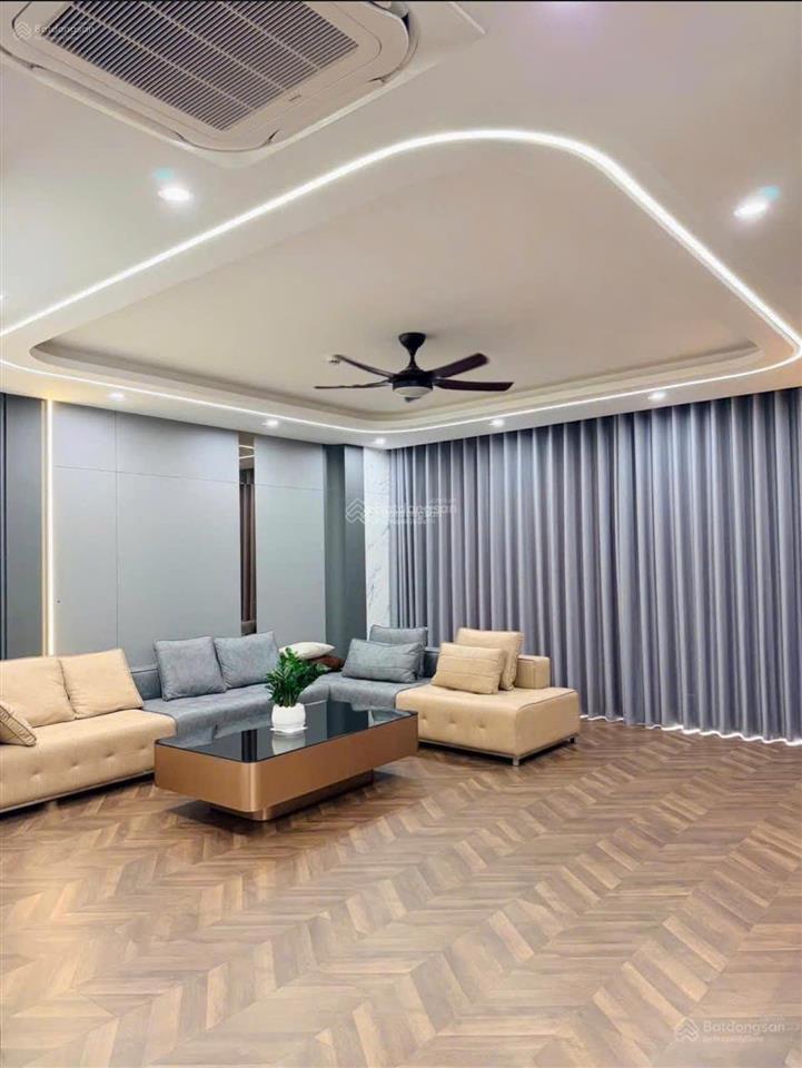 Cc bán căn góc 3 ngủ tầng 16 full nội thất nhập khẩu cao cấp. giá nhỉnh 11 tỷ (miễn trung gian)