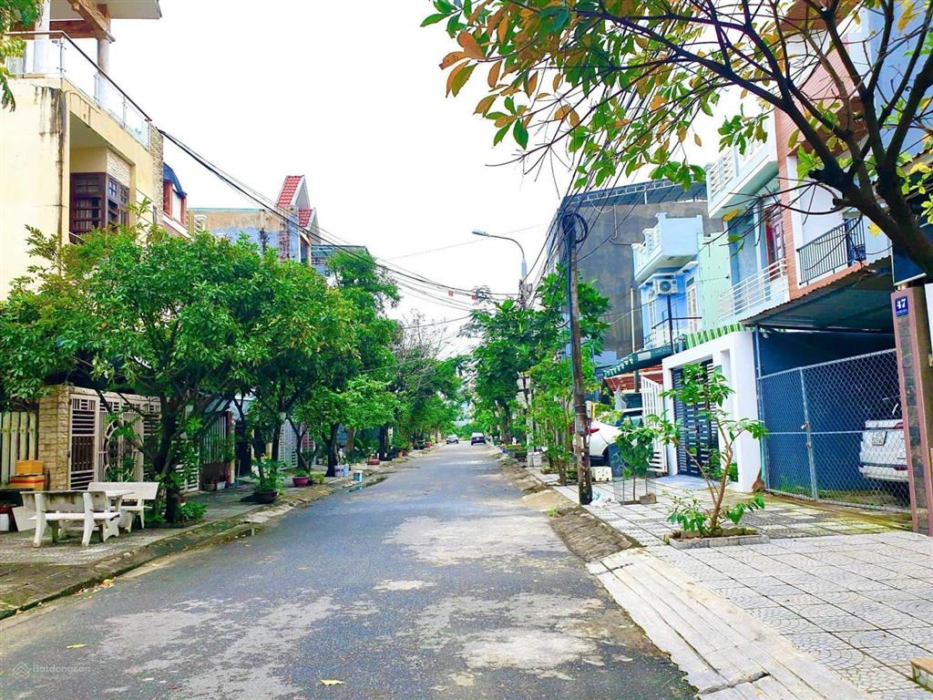 Bán lô nguyễn xiến sát minh mạng vị trí cực đẹp hướng đông thích hợp xây căn hộ minh tuyết lvcc