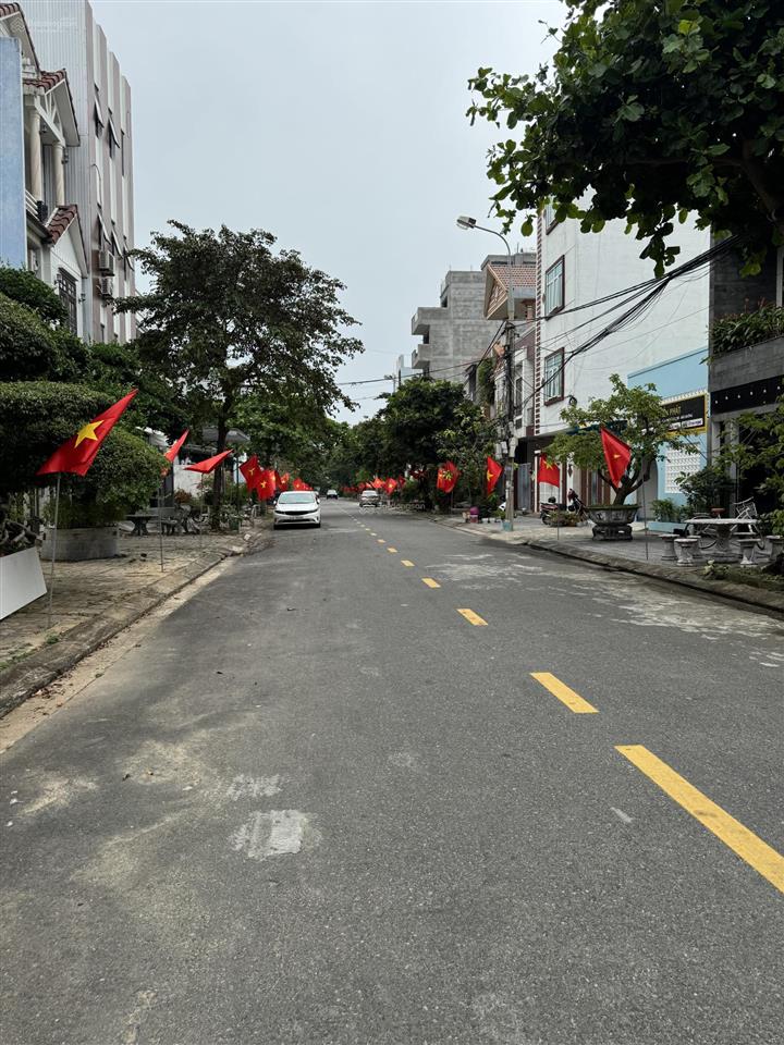 Bán 1 cặp lê văn tâm hướng nam thích hợp đầu tư hoặc xây căn hộminh tuyếtnhà đất biển ngọc