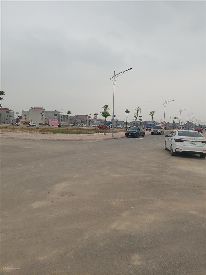 Đất đấu giá khi đô thị bắc lí đường rộng vỉa hè 6m giá tốt nhất