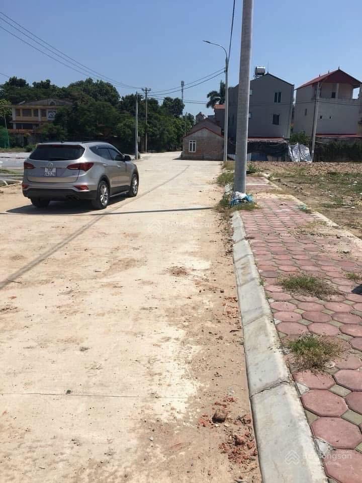 Bán 69m2 đấu giá đông tây, vân nội. đường 8m có vỉa hè