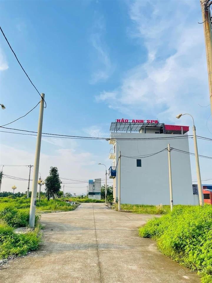 Bán 80m2 đấu giá x2 sơn du, nguyên khê. đường 8m có vỉa hè