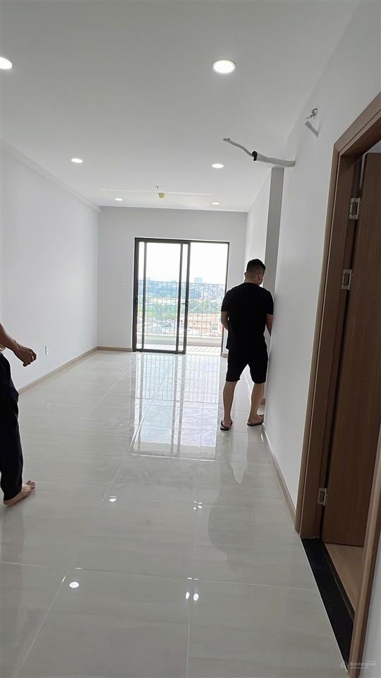 Chính chủ gửi bán căn 56m2 bcons green view, 2pn 2wc, giá 1 tỷ 930, bách để xem nhà