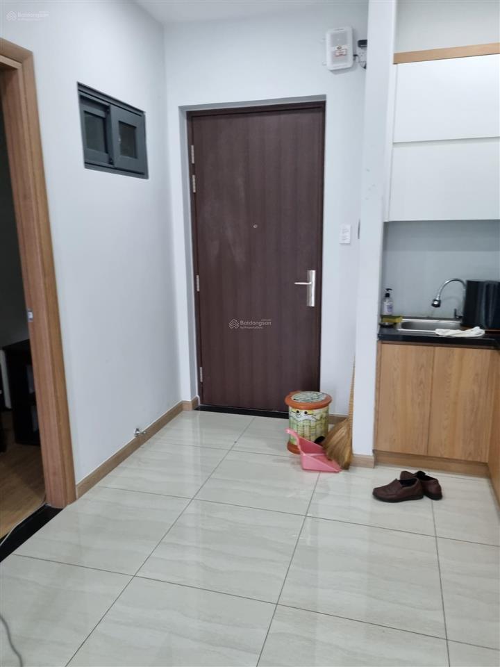 Chủ đi xklđ, để bán căn bcons green view 2pn 2wc, 51m2, ntcb, dọn vào ở được ngay, giá chỉ 1 tỷ 8