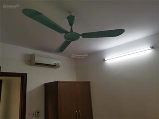 Chính chủ cho thuê căn hộ 1 phòng ngủ, 1 phòng khách và 2 phòng ngủ, 1 phòng khách