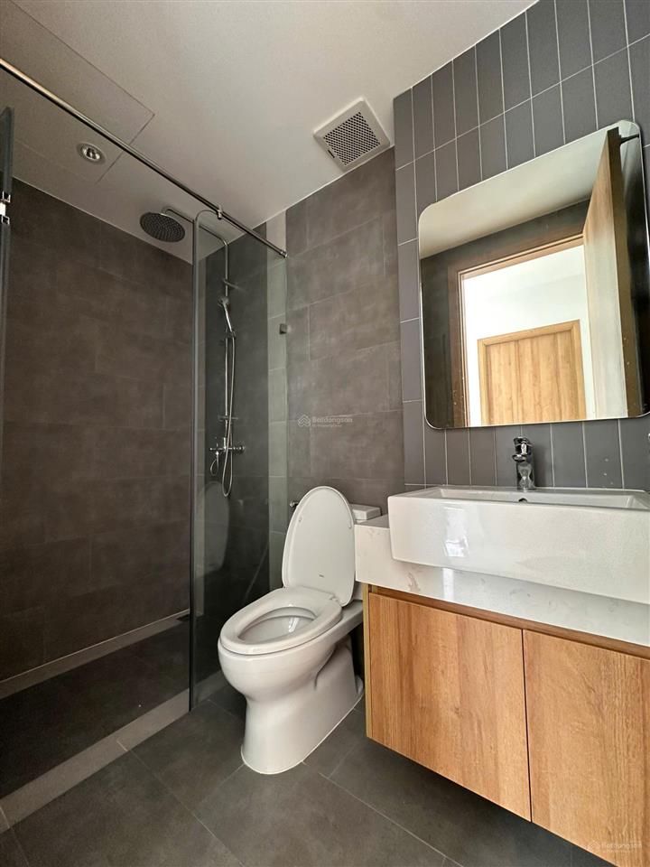 Bán căn hộ duplex thông tầng, nhà nội thất cơ bản, tầng cao nhất. giá 9,7 tỷ tl