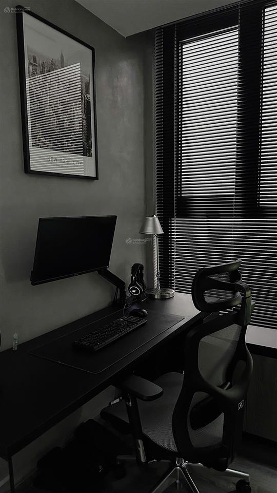 Bán căn hộ precia  1pn full nội thất cao cấp  tầng cao view thoáng mát  giá 4,8 tỷ