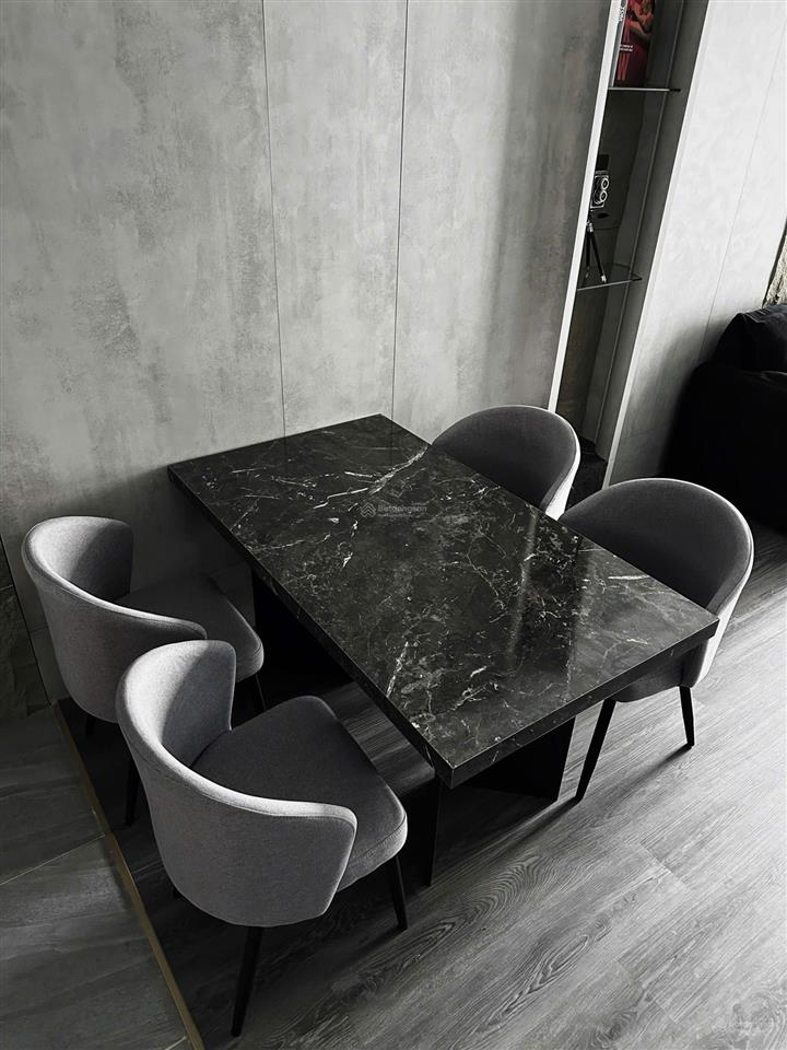 Bán căn hộ precia  1pn full nội thất cao cấp  tầng cao view thoáng mát  giá 4,8 tỷ