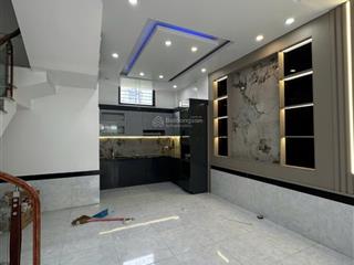 Nhà 3 tầng 50m2 ngõ 3m oto đỗ cửa ngay gần chợ vĩnh khê an hải.