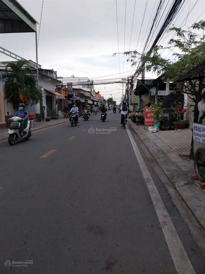 Bán nhanh nền đất mặt tiền 826c ấp 4 long hậu, ngang 9m dài 30m. 44.44tr/m2 tl.  thuận 0937 544 ***
