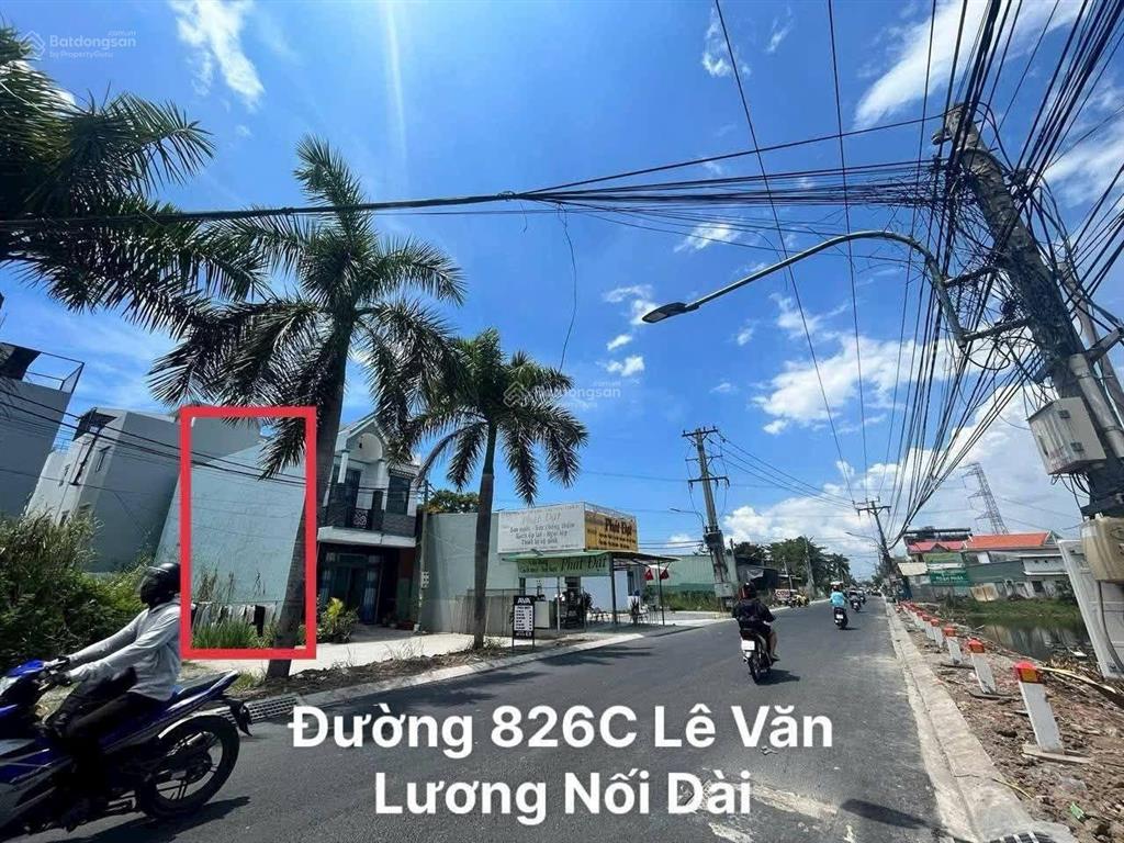 Bán nhanh nền đất mặt tiền 826c ấp 4 long hậu, ngang 9m dài 30m. 44.44tr/m2 tl.  thuận 0937 544 ***