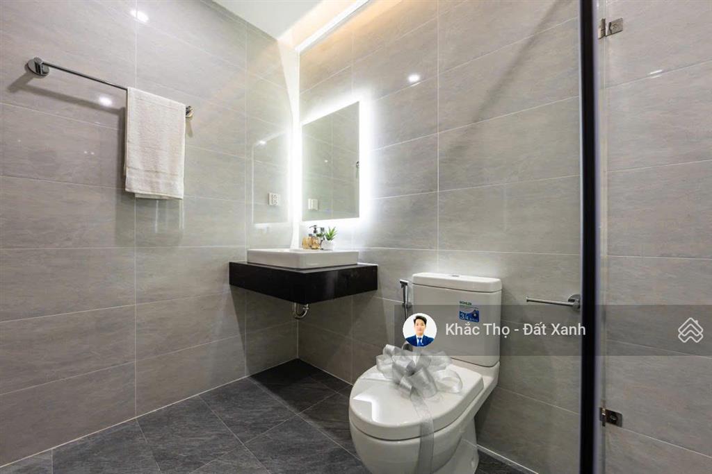 Khách cần tiền ra 2pn view sông trực diện a&t sky garden 2,550tỷ/căn 2pn  2wc  0933 998 ***