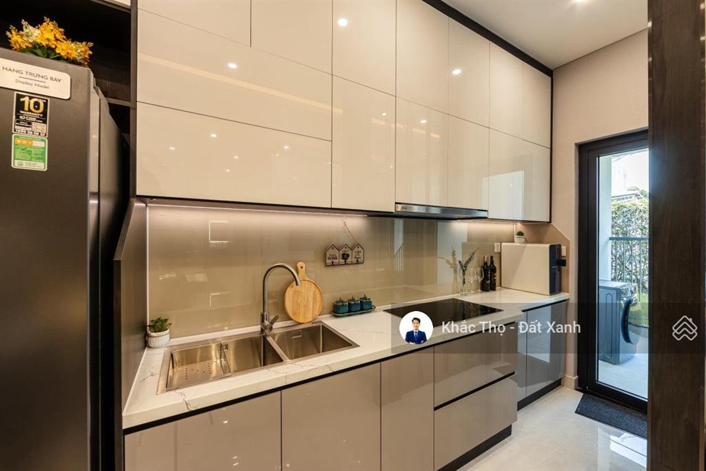 Chính chủ cần ra gấp 2pn 2wc 78m2 giá 2,810 tỷ a&t sky garden 0933 998 ***
