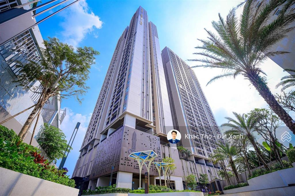 Bán căn studio 40m2 tại opal skyline, giá 1,3 tỷ, chính chủ, view đẹp mr thọ 0767 242 ***