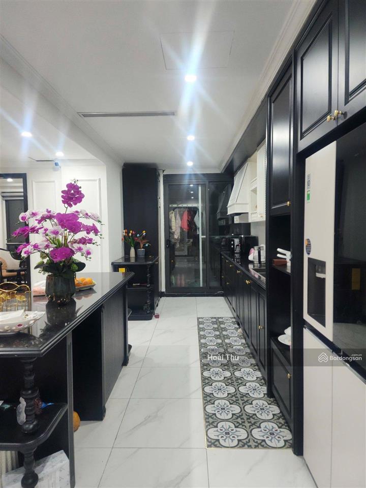 Bán căn góc 4 phòng ngủ  chung cư tsq  euroland, mỗ lao, hà đông. dt 202m2, full đồ đẹp