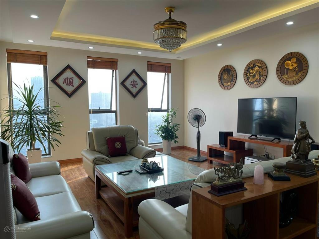 Bán căn góc đẹp nhất chung cư tsq  euroland, 202m2, 4pn + 3wc, 04 ban công tây nam  đông nam