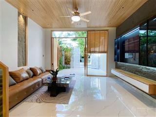 Nhà vip 3 mê mt đường trần kim xuyến gần cầu nguyễn tri phương. nhà đẹp giá rẻ đầy đủ nội thất