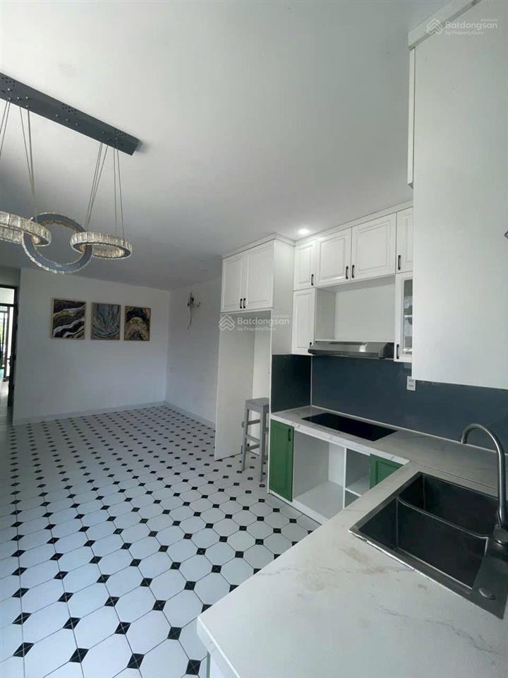 Bán nhà 3 tầng đường hùng vương, chỉ 19,9 tỷ rẻ nhất khu vực, làm việc trực tiếp chính chủ