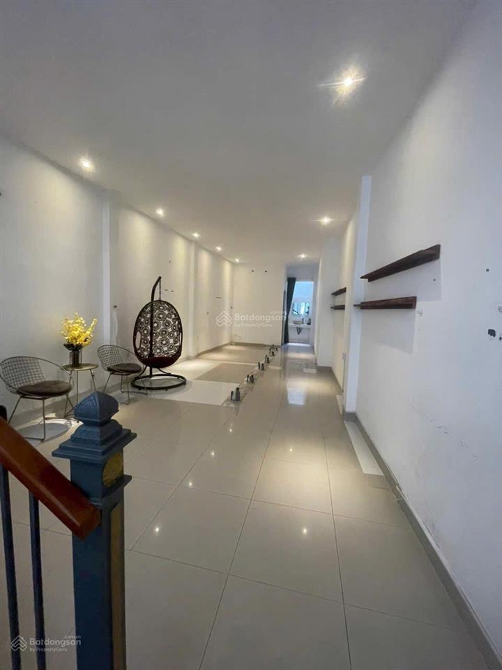 Bán nhà 3 tầng đường hùng vương, chỉ 19,9 tỷ rẻ nhất khu vực, làm việc trực tiếp chính chủ