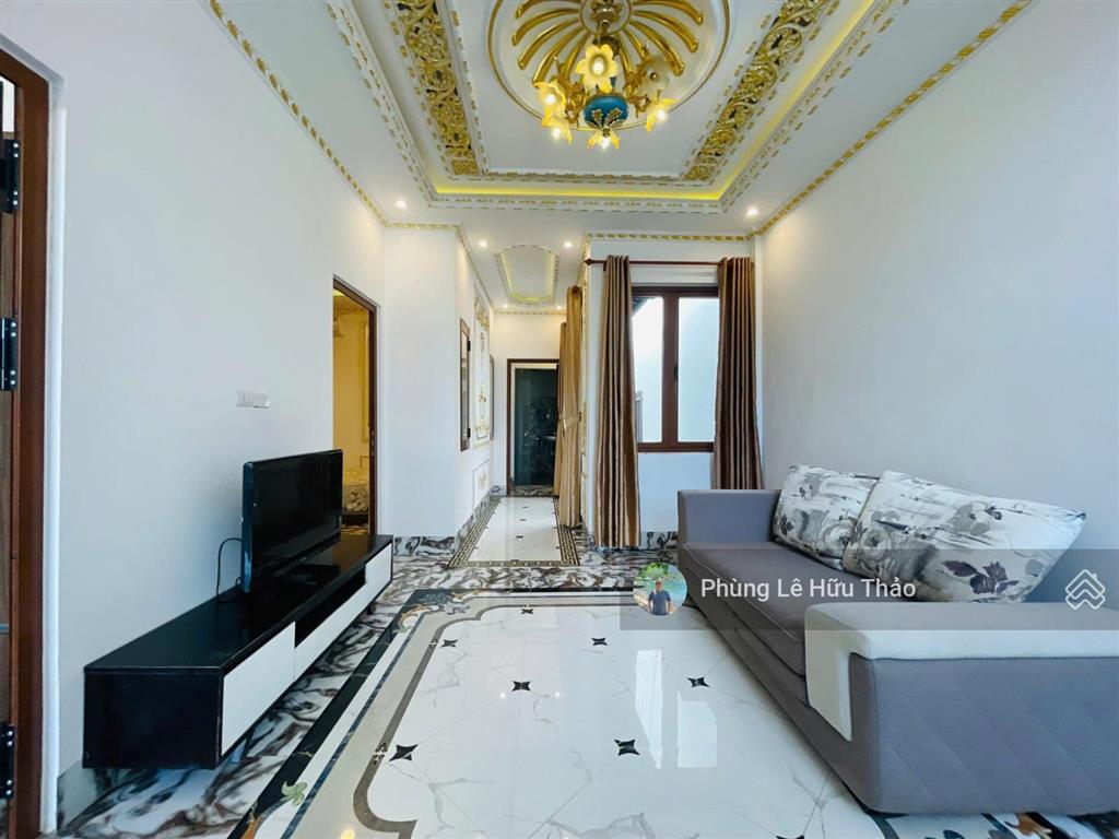 Bán biệt thự sân vườn 3 tầng tân cổ điển full nội thất siêu cao cấp gần trung tâm liên chiểu