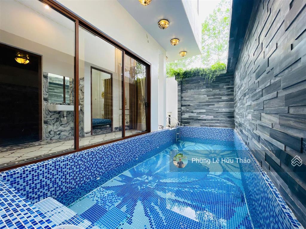 Bán biệt thự sân vườn 3 tầng tân cổ điển full nội thất siêu cao cấp gần trung tâm liên chiểu