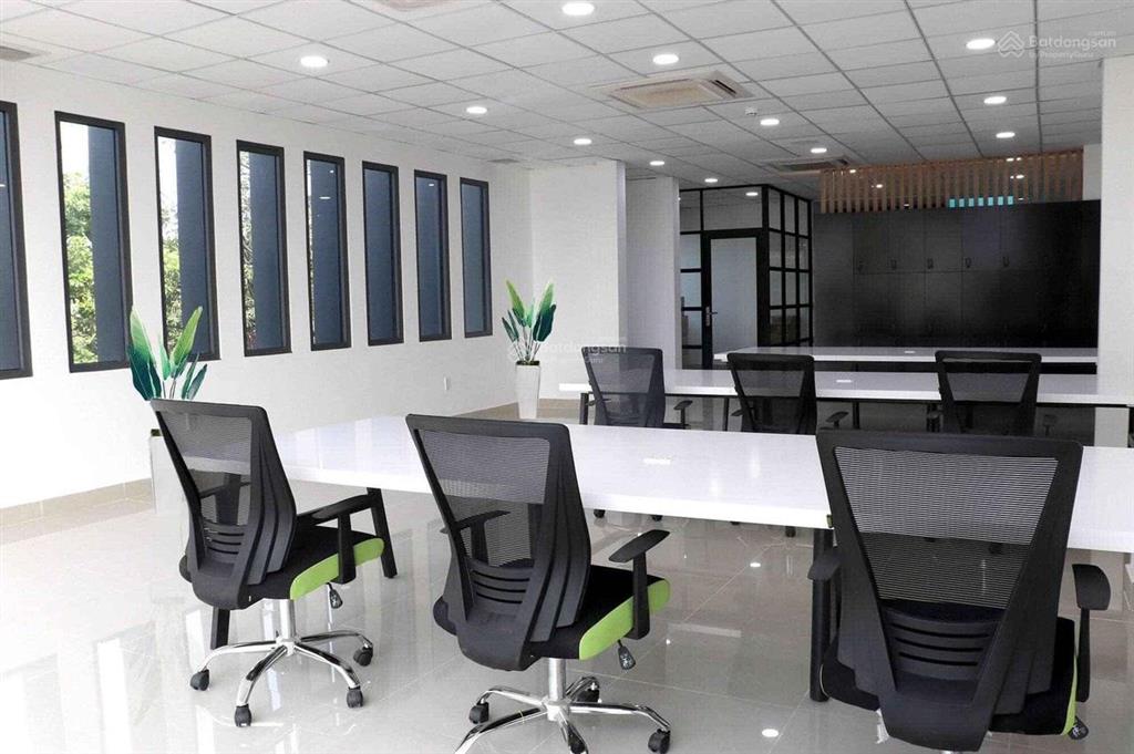 Cho thuê nhà lam sơn, p. 2, q. tân bình, dt 7x19m, hầm trệt 4 lầu, thang máy