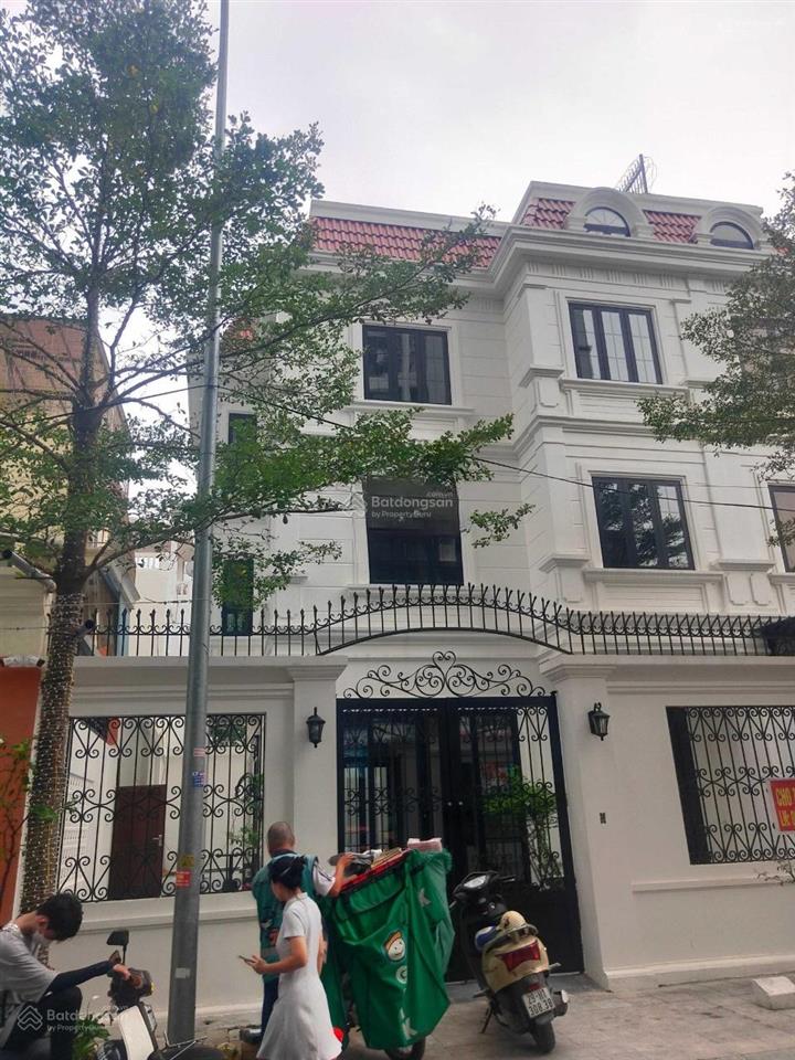 Cho thuê nhà nguyễn đình khơi gần hoàng việt, p. 4 q. tân bình, 10x25m, 1 trệt 2 lầu sân thượng