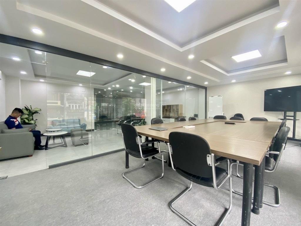 Cho thuê nhà khu k300, p. 12, q. tân bình, ngang 10 dài 23m, hầm trệt 3 lầu
