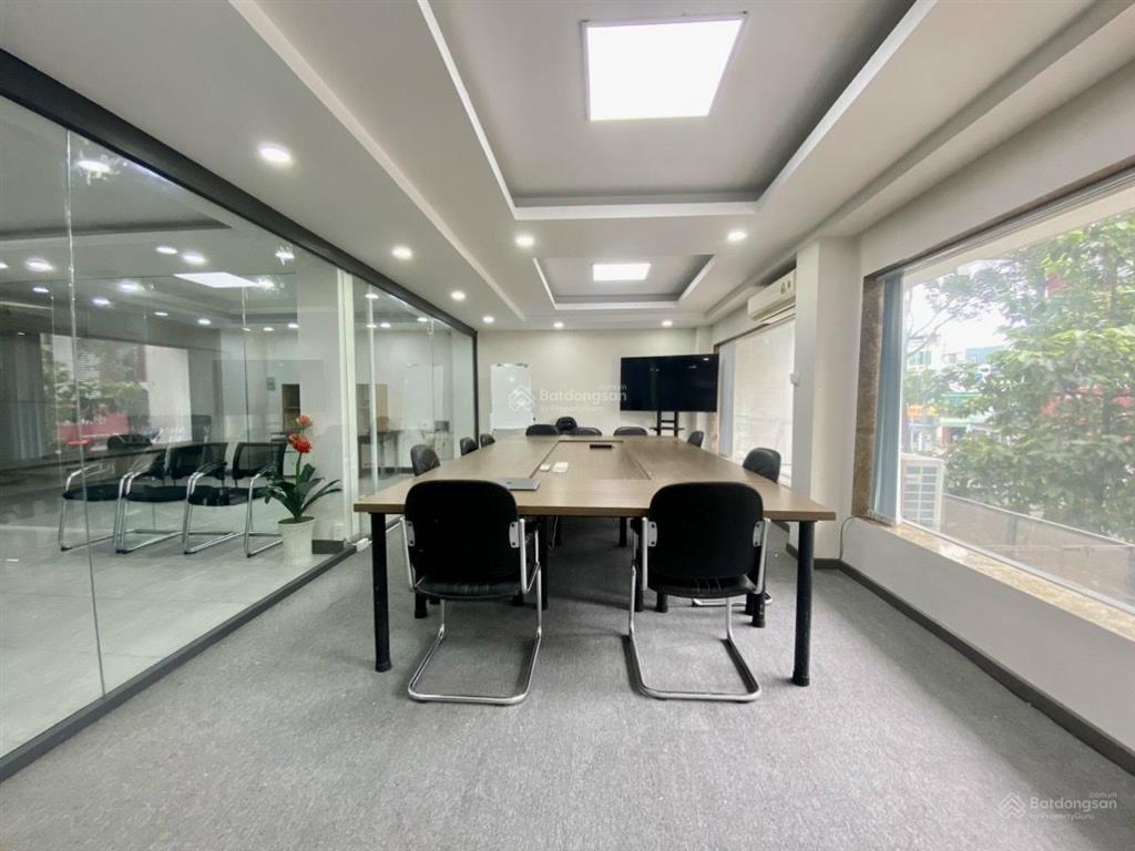 Cho thuê nhà khu k300, p. 12, q. tân bình, ngang 10 dài 23m, hầm trệt 3 lầu