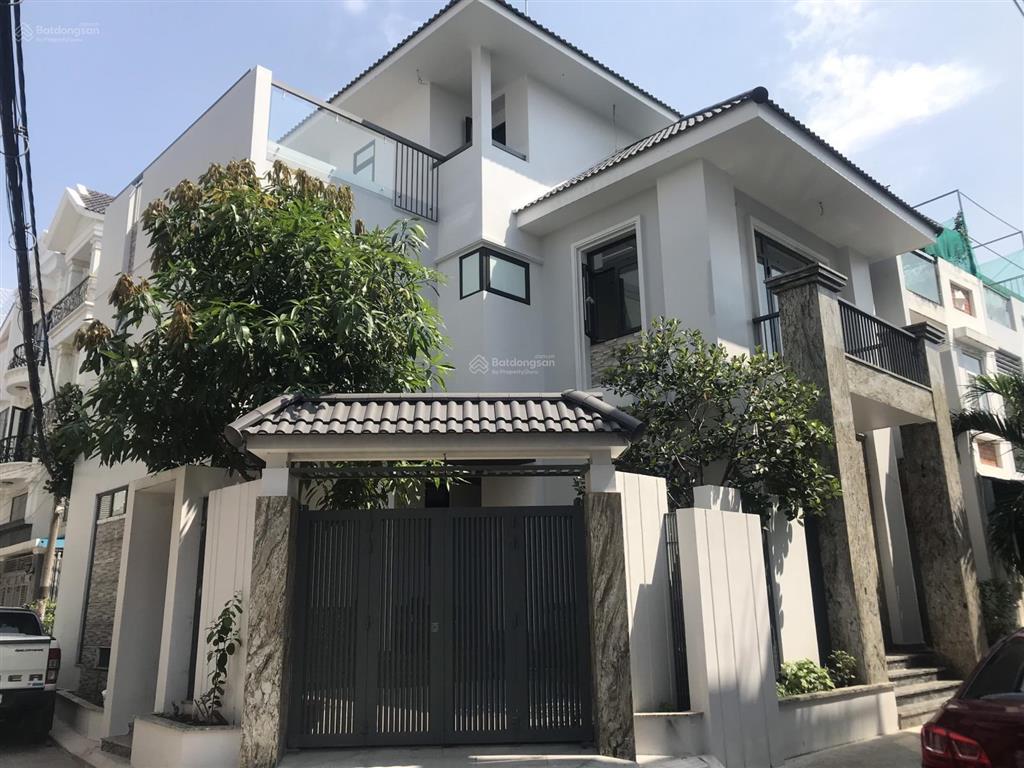 Cho thuê nhà út tịch, p4, q. tân bình, dt 10x20m, trệt, 2 lầu