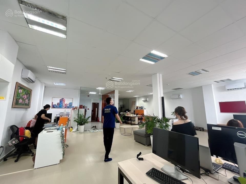 Cho thuê nhà nguyên căn mặt tiền thăng long, p. 4, q. tb, hầm trệt 4 lầu, full nội thất văn phòng