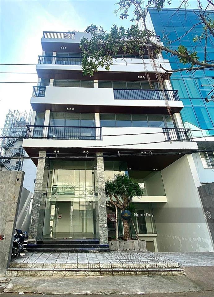 Cho thuê siêu phẩm mt phổ quang, p. 2, q. tb, dt 12x25m, hầm trệt 3 lầu