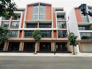 Em bán nhanh căn liền kề vin 3 diện tích 54m2 mặt tiền 4.5 m giá cực rẻ