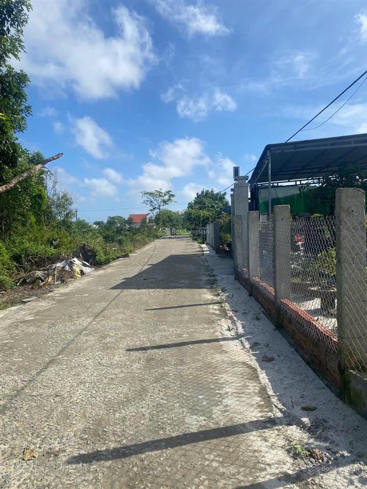 Chính chủ bán lô đất ở mặt tiền 8m x 28m. giá thỏa thuận  0967 486 ***