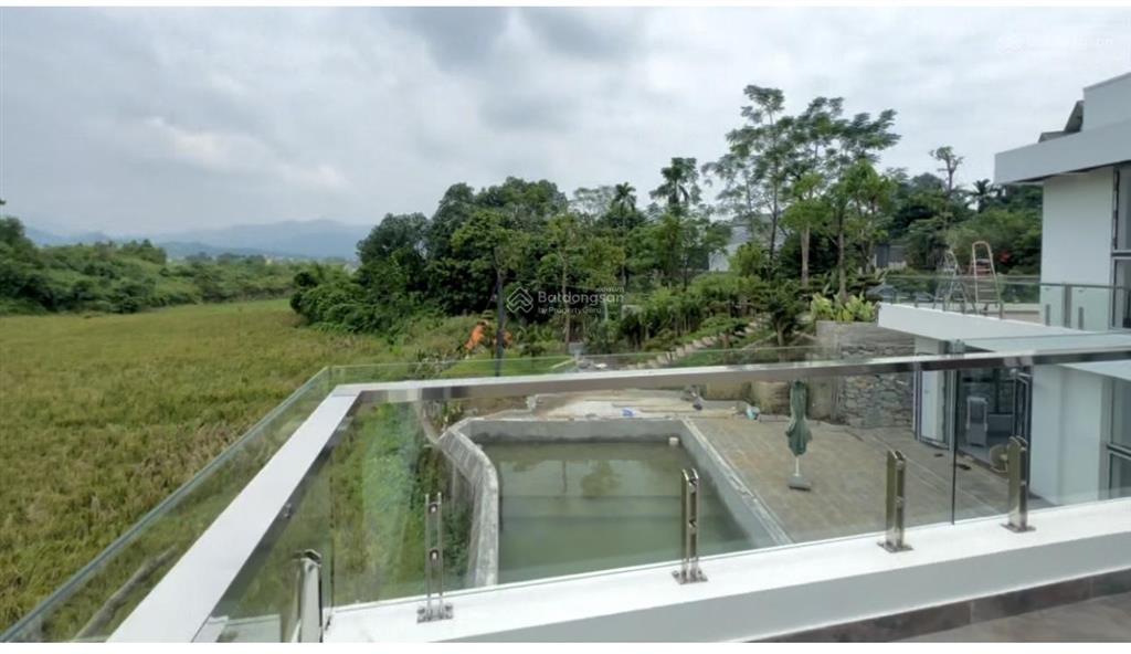 Siêu phẩm villa mini view cánh đồng  có sẵn nhà, bể bơi, vườn xanh  chỉ việc xách vali về ở!