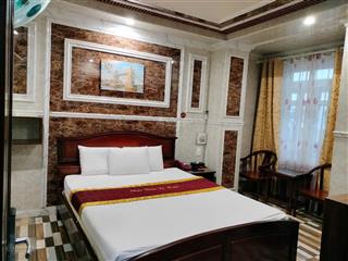 Khách sạn 27 phòng hầm 7 lầu thu nhập ổn định tại trung tâm quận tân bình