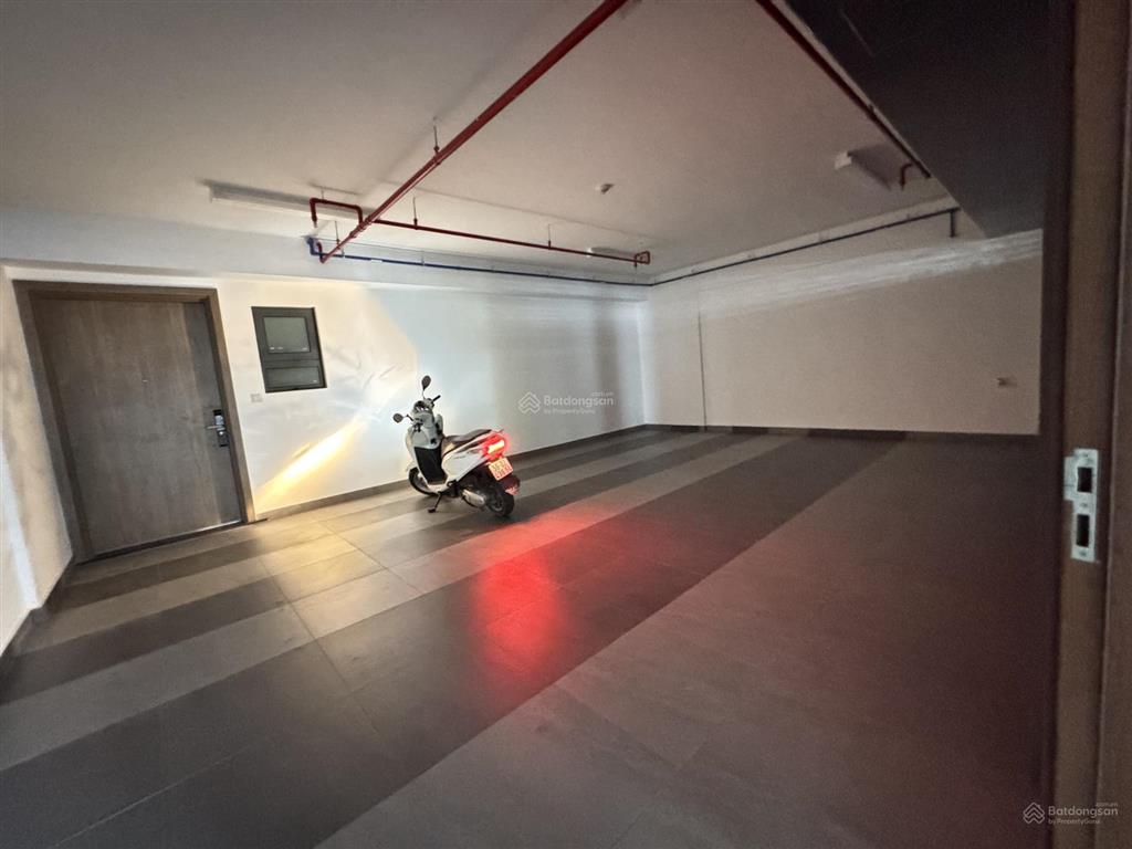 Bán sky villa  gara xe trong nhà, layout hiếm, 2pn, dt 167m². giá 12 tỷ btp
