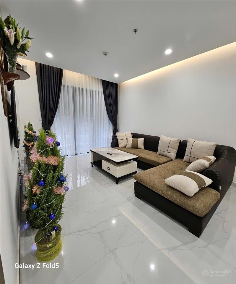 Bán sky villa  gara xe trong nhà, layout hiếm, 2pn, dt 167m². giá 12 tỷ btp