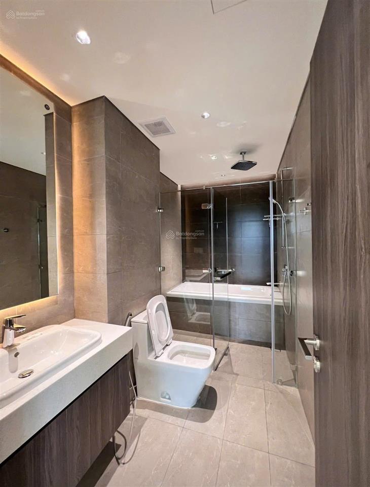 Bán nhanh, 2 phòng ngủ 96m2, centery, c4 view hồ bơi, giá chỉ 8tỷ all in. xem nhà ngay hôm nay