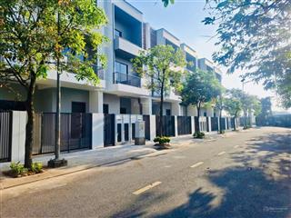 Giá tốt ký gửi} căn nhà phố 105m2, 5x20, 3 tầng meadow  bình chánh. giá bán 7.366tỷ full vat