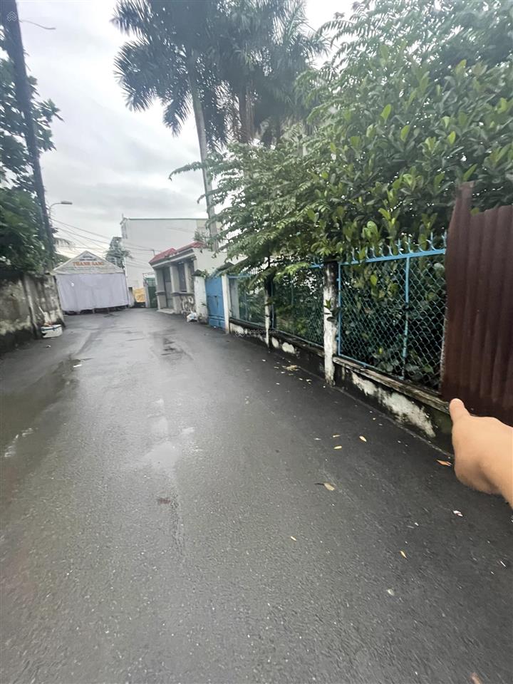 Chính chủ cần bán giá 68tr/m2 mảnh đất mặt tiền 11m,dt 510m2 ở quận 2 , bình trưng đông, quận 2 cũ