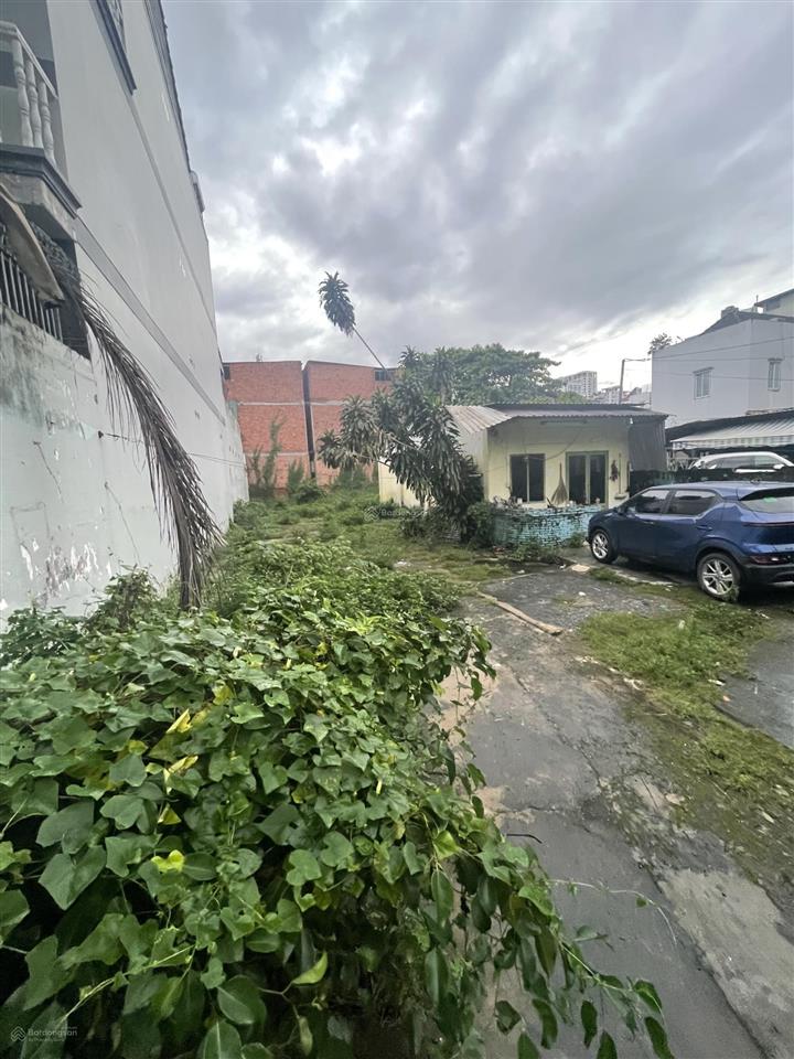 Chính chủ cần bán giá 68tr/m2 mảnh đất mặt tiền 11m,dt 510m2 ở quận 2 , bình trưng đông, quận 2 cũ