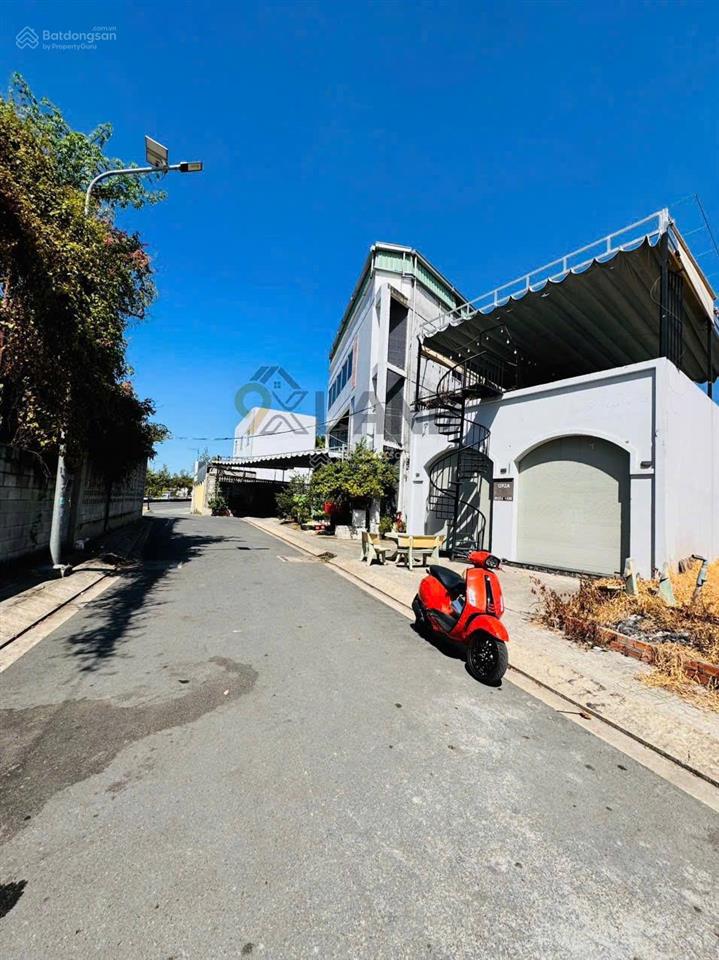 Đất đẹp ngay gần chợ thủ đức khu cao ráo không ngập  đường nhựa vỉa hè 8m