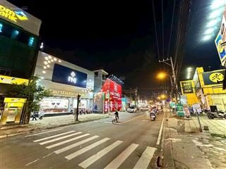 Nhà mới 4 tầng ngay đại học ngân hàng đường hoàng diệu 2 giao kha vạn cân